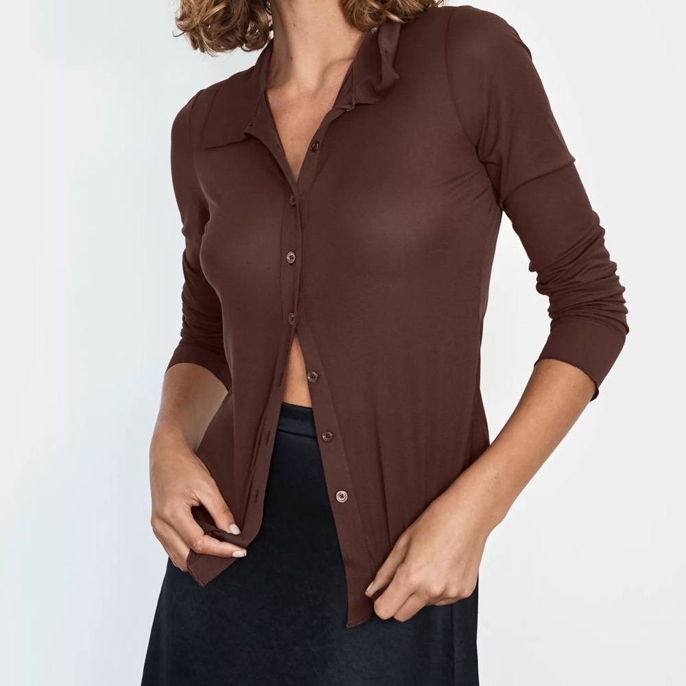 BNWOT Wilfred Pose Longsleeve - Black